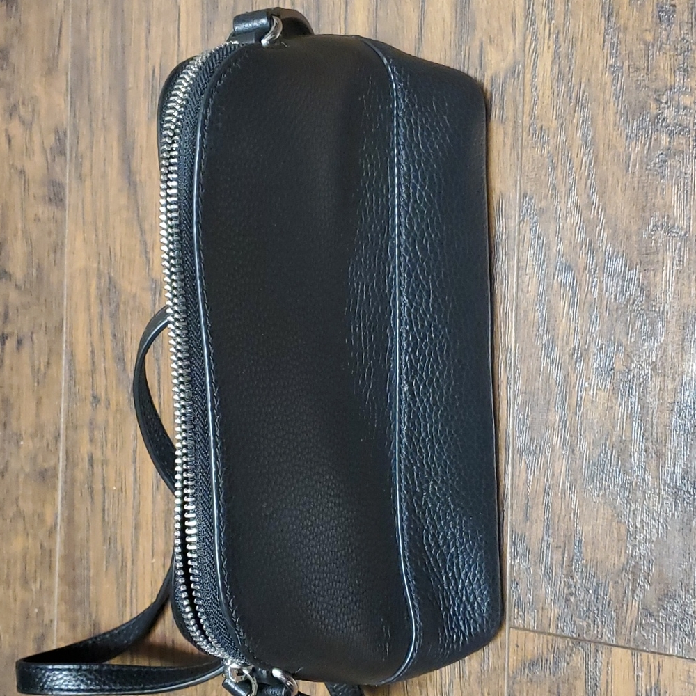 Purse - Picture 3 of 4